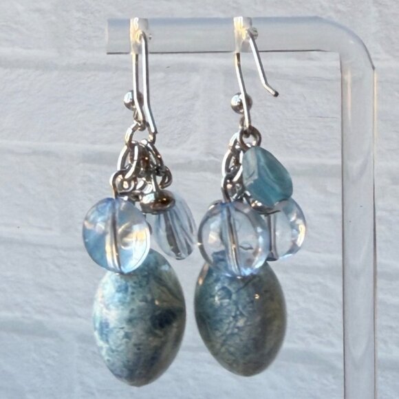 Vintage Chico’s Y2K Dangle Earrings Blue Beads Silver Tone Cluster Ocean Beachy - Picture 9 of 9
